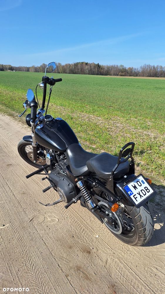 Harley-Davidson Dyna Street Bob - 14