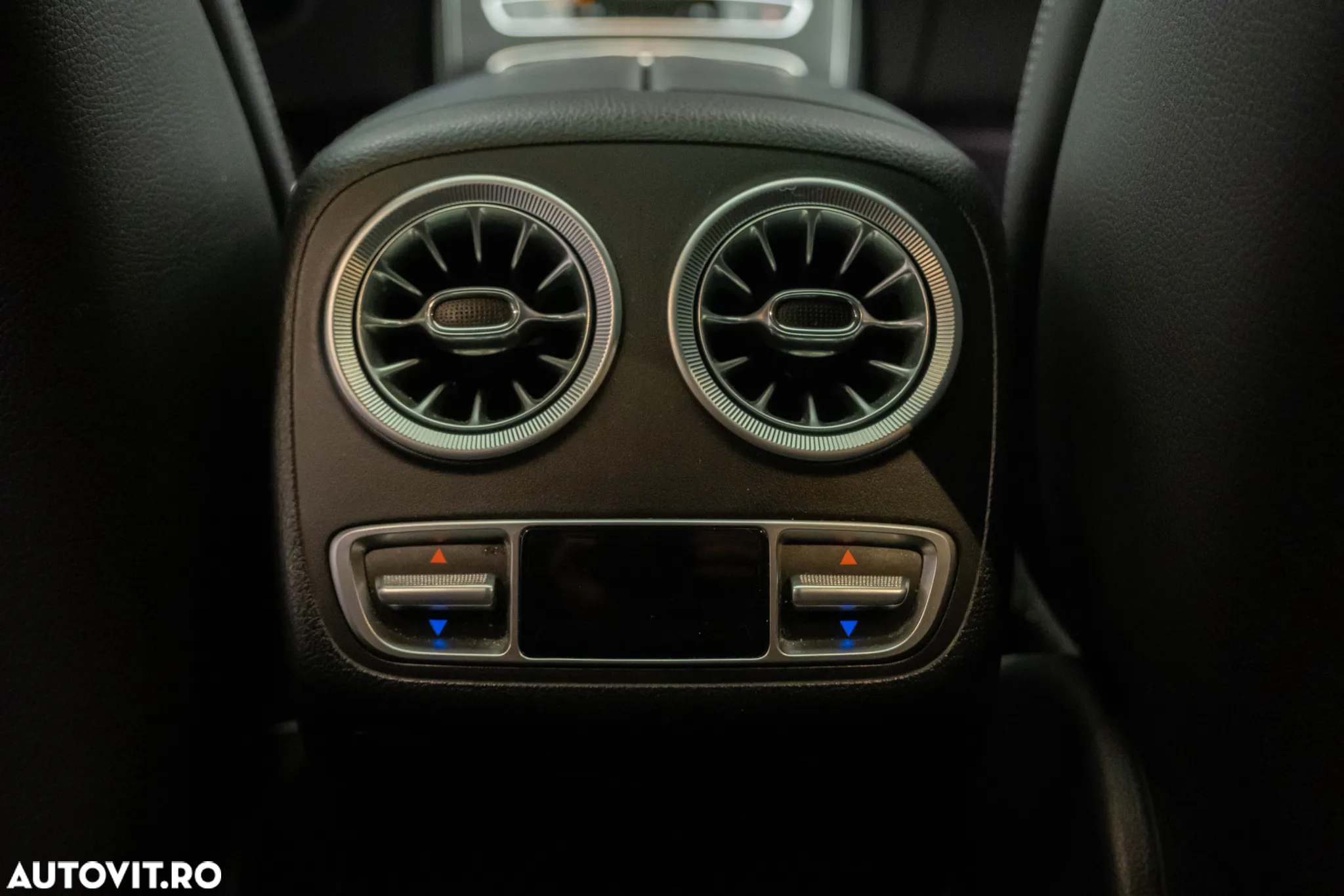 Mercedes-Benz CLS AMG 53 4MATIC Aut - 30