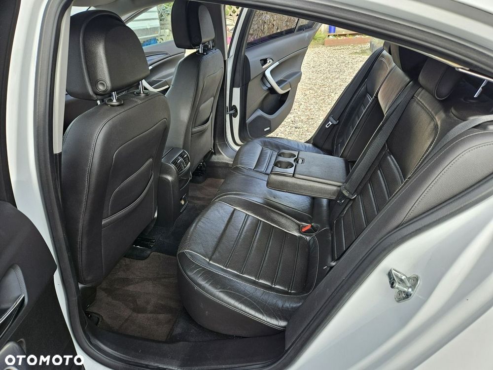 Opel Insignia - 8