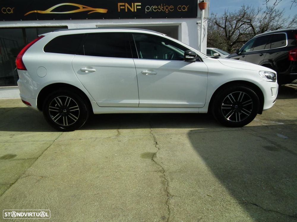 Volvo XC 60 2.0 D3 Dynamic Edition Geartronic - 4