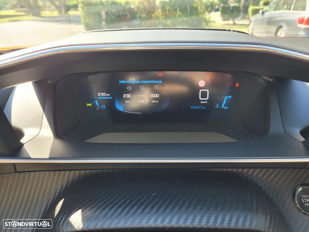 Peugeot 2008 - 9