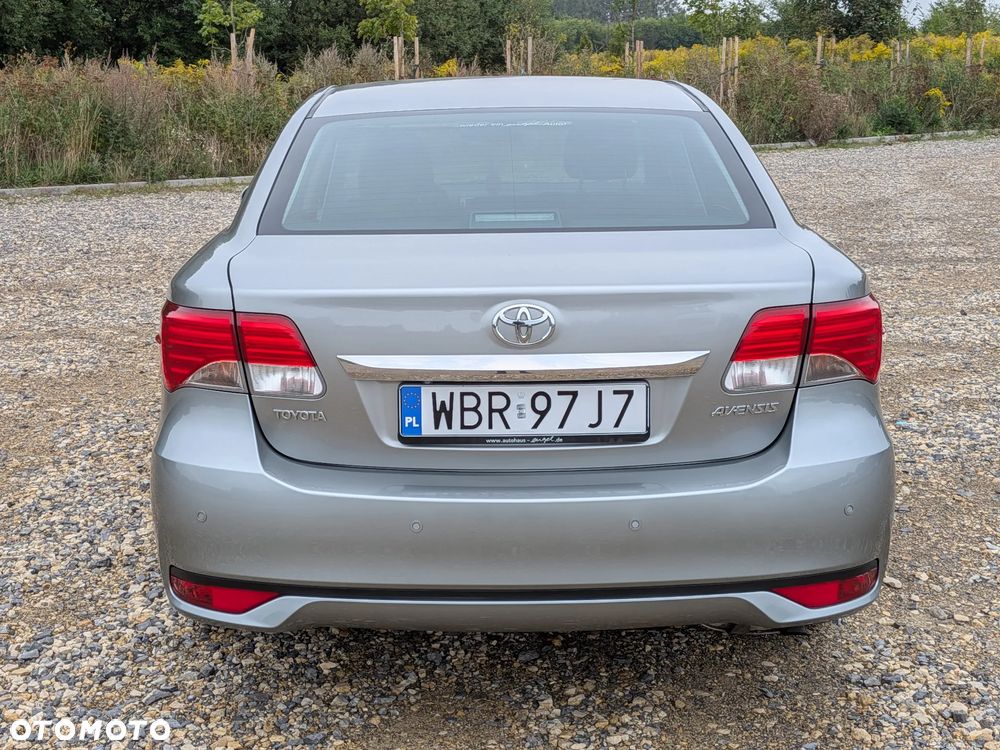Toyota Avensis 1.8 Sol plus NAVI MS - 4