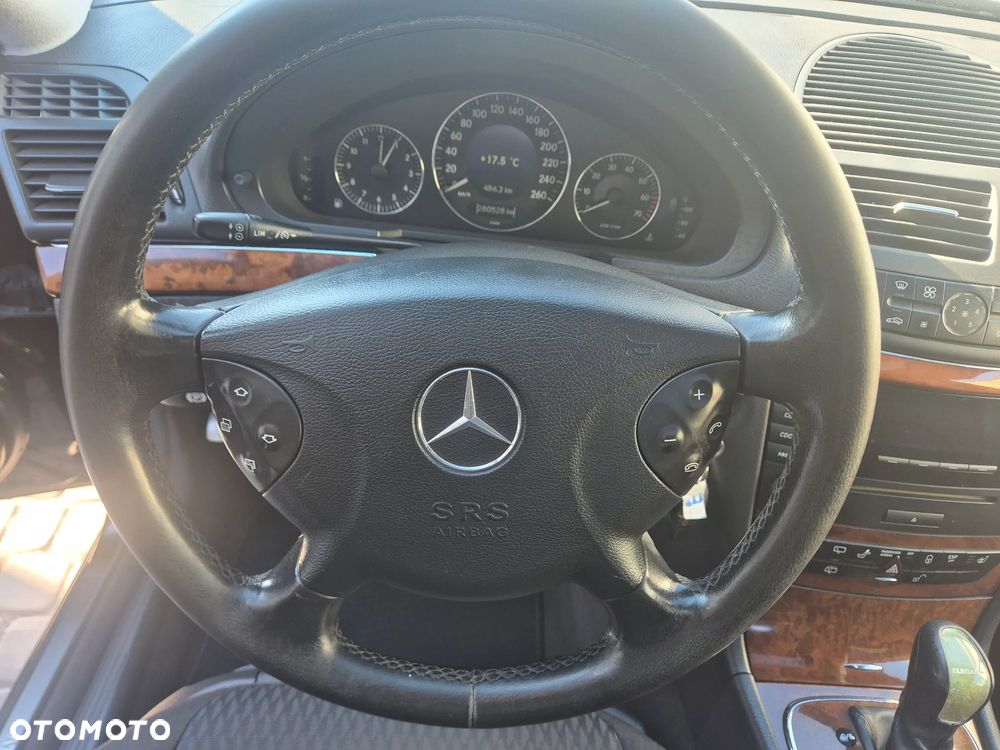 Mercedes-Benz Klasa E 240 4Matic Elegance - 13