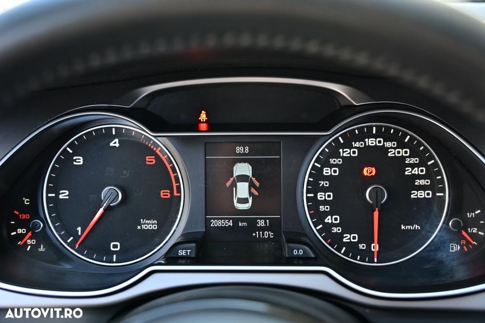 Audi A4 2.0 TDI DPF S line Sportpaket - 20