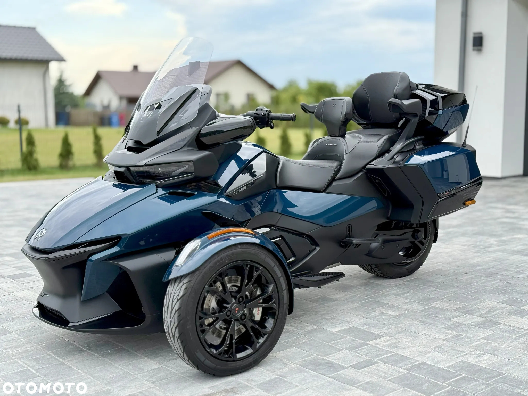 Can-Am Spyder - 3
