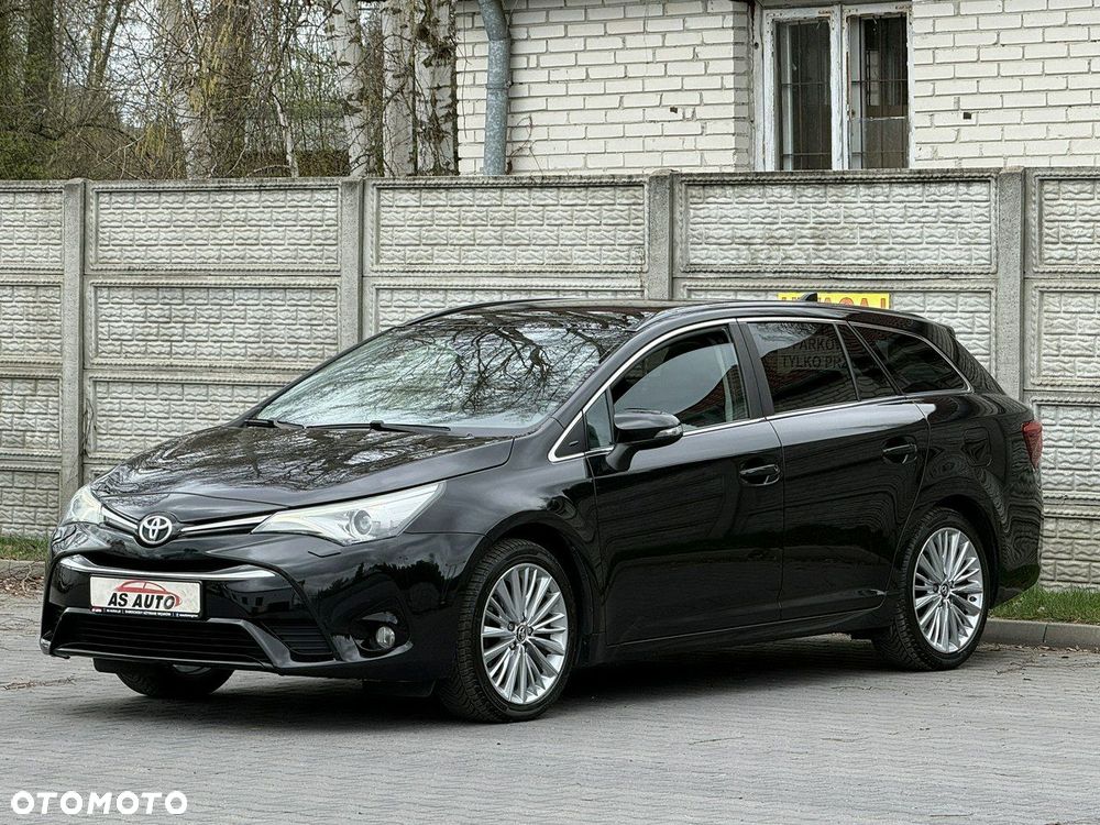 Toyota Avensis 1.8 Premium - 26