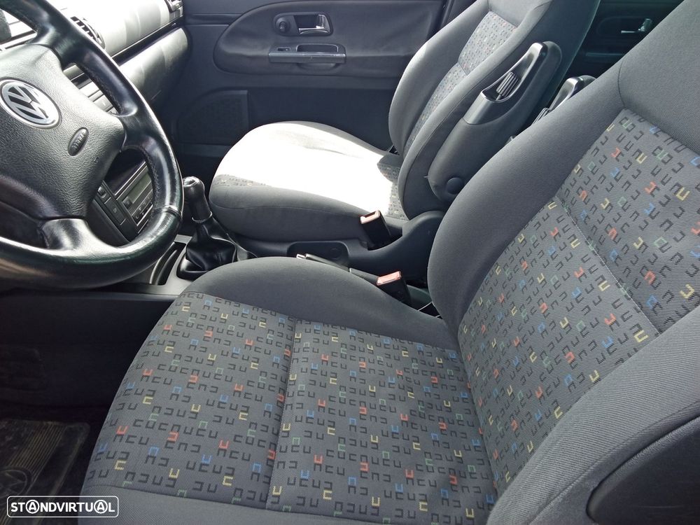 VW Sharan 1.9 TDi Highline - 14