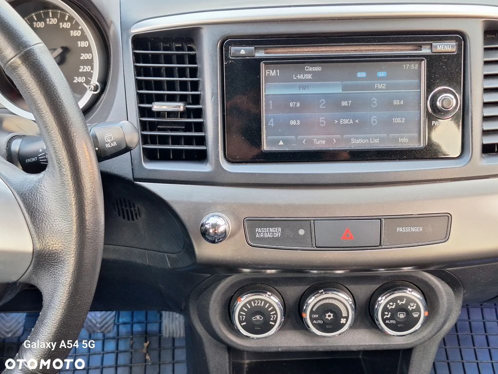 Mitsubishi Lancer 1.6 - 24