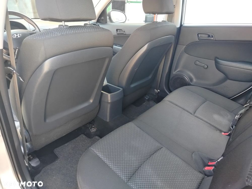 Hyundai i30 i30cw 1.4 blue Comfort - 20