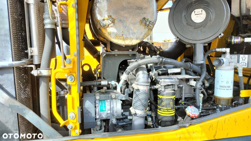 Komatsu WA 320 - 6 / 16500 kg / 4,5 m zasyp / klima / centralne smarowanie - 22