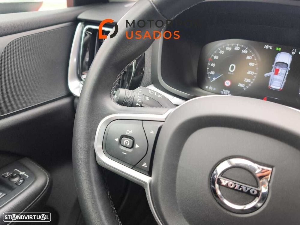 Volvo V60 2.0 B4 Momentum Geartronic - 18