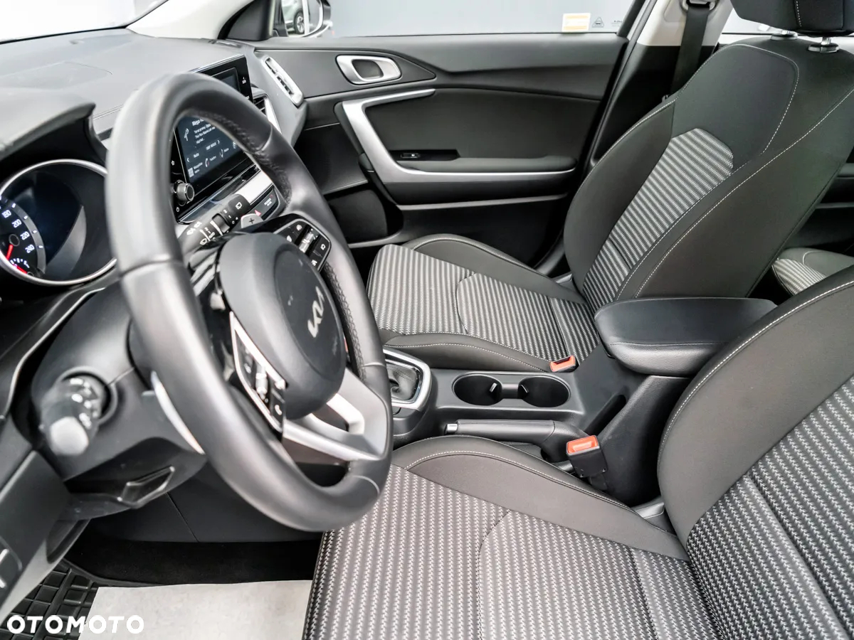 Kia Ceed 1.5 T-GDI M DCT - 21