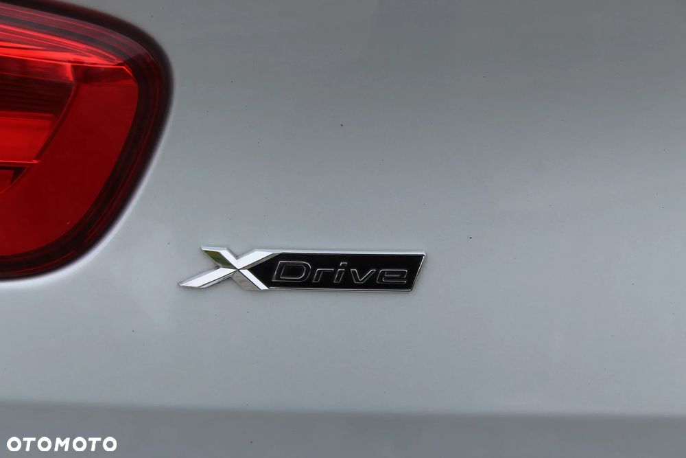 BMW Seria 1 120d xDrive M Sport - 10