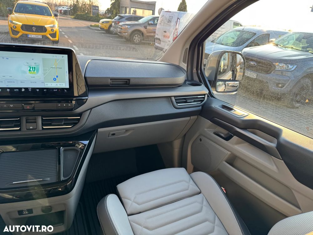 Ford Tourneo Custom Bus 320L 2.0 EcoBlue 170 CP 8AT L2H1 AWD Titanium X - 24