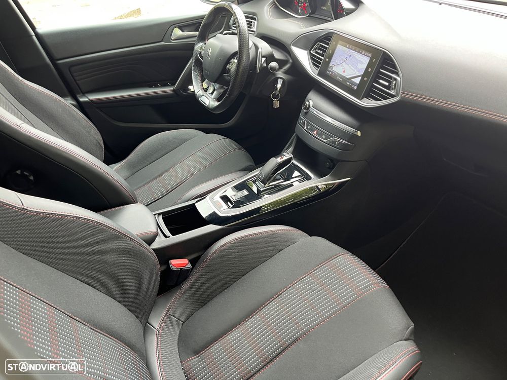 Peugeot 308 1.2 PureTech GT Pack EAT8 - 37