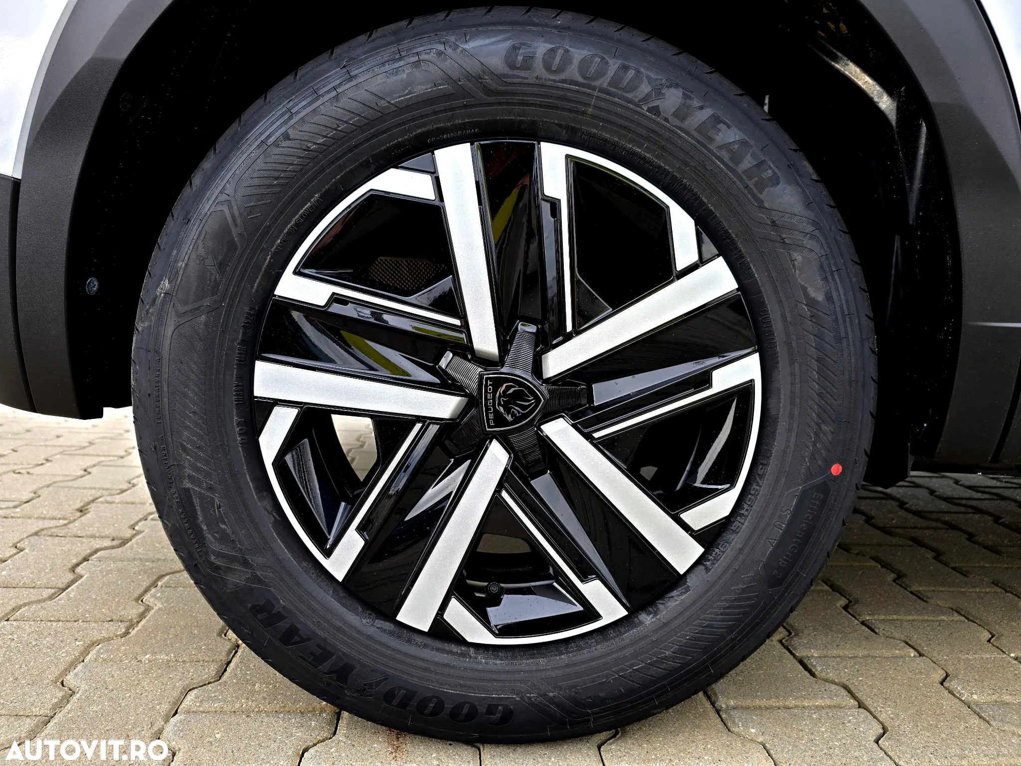 Peugeot 2008 1.2L PureTech 100 S&S BVM6 Active - 5
