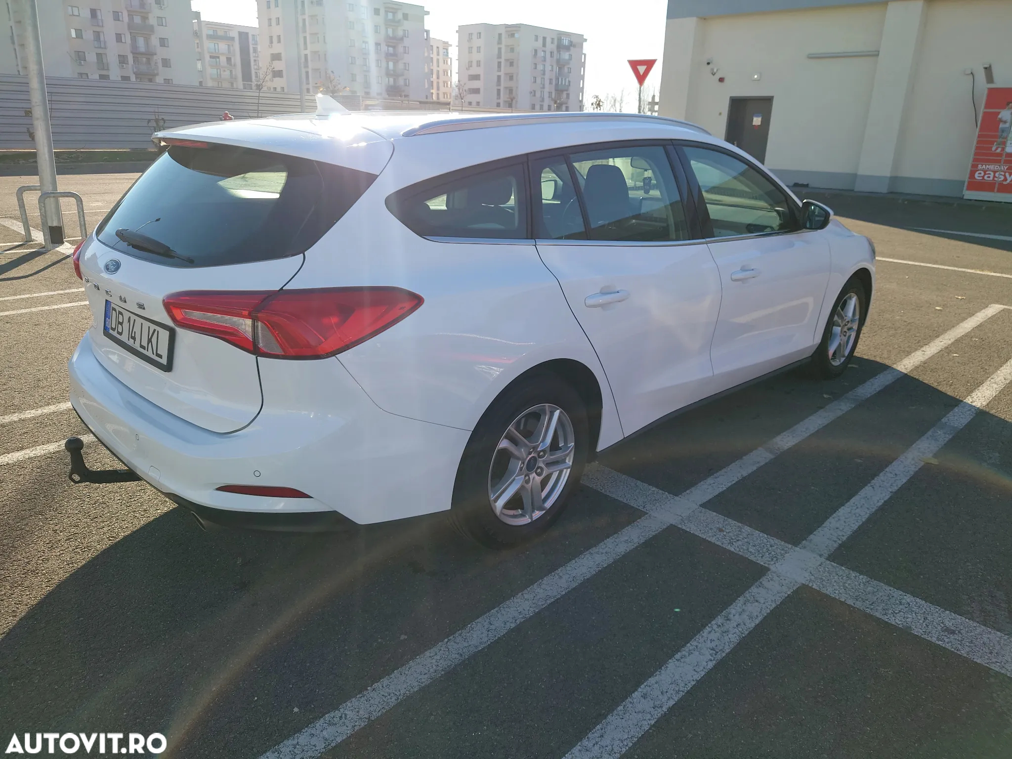Ford Focus 1.5 EcoBlue Start-Stopp-System Aut. COOL&CONNECT - 8