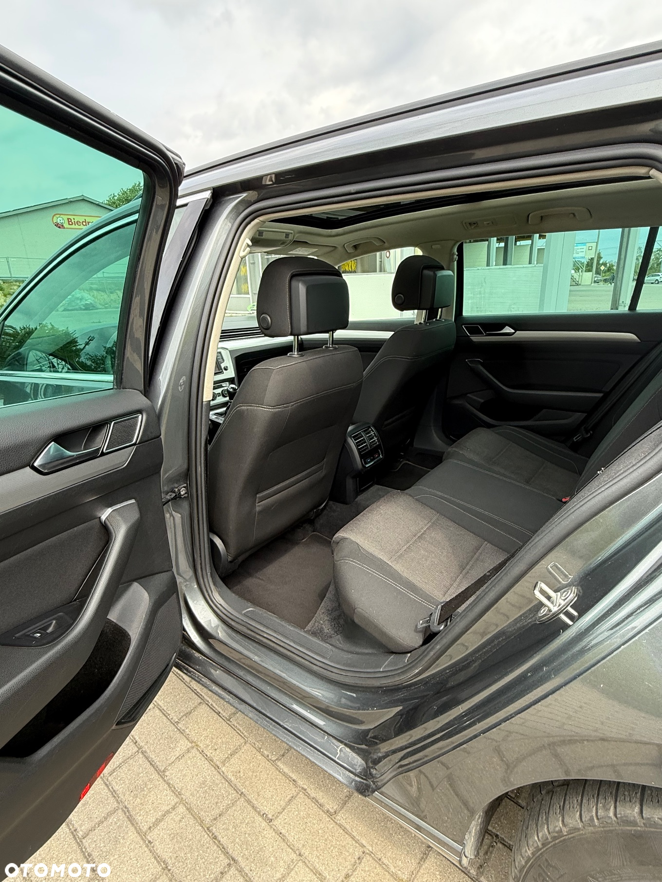 Volkswagen Passat 2.0 TDI SCR Comfortline - 9