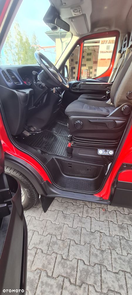 Iveco Daily Salon Pl. 10 EU palet 2 x firana - 24
