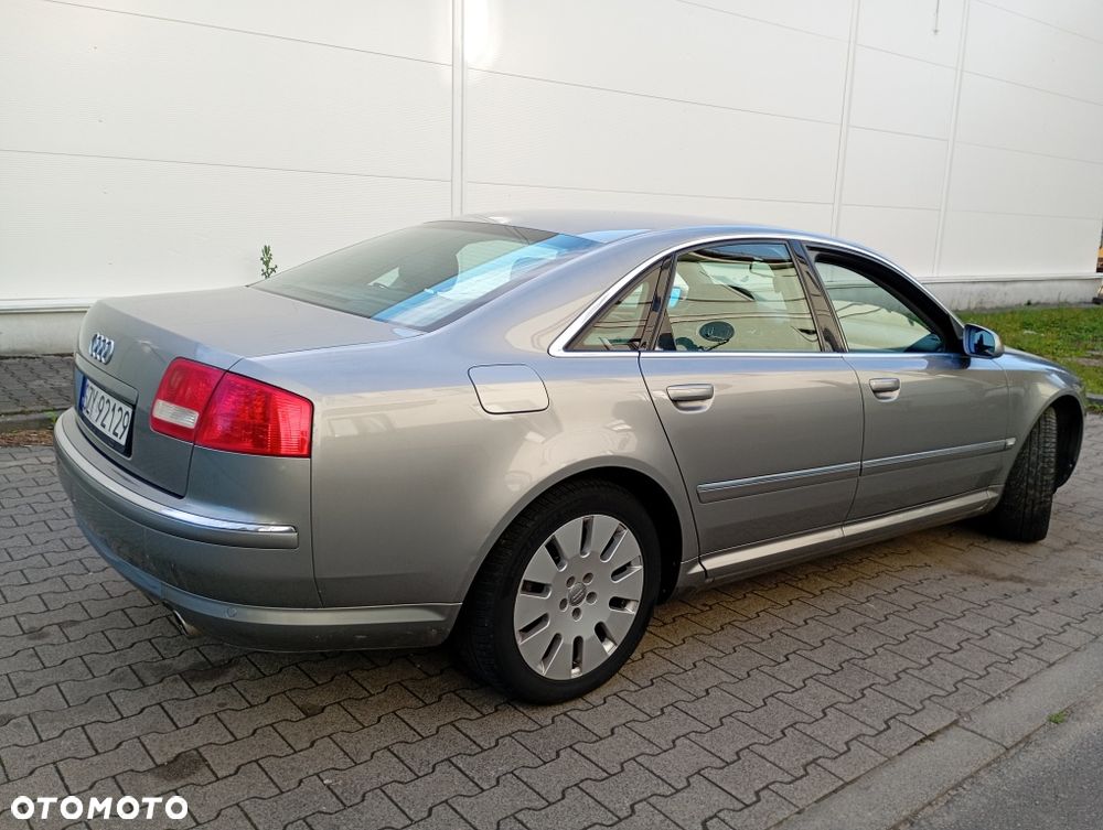 Audi A8 - 2