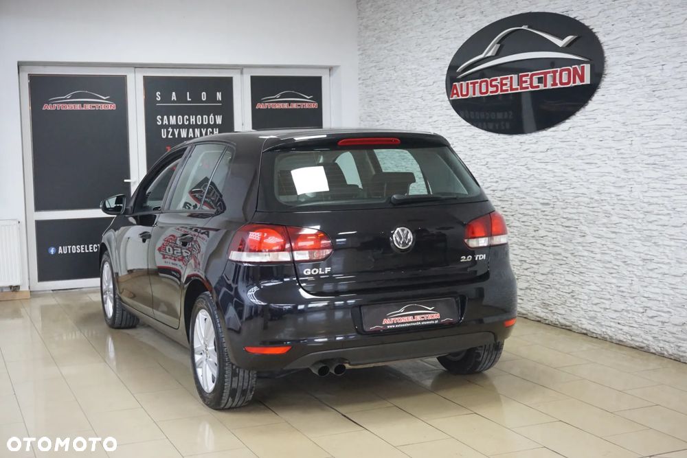 Volkswagen Golf 2.0 TDI DPF Highline - 4