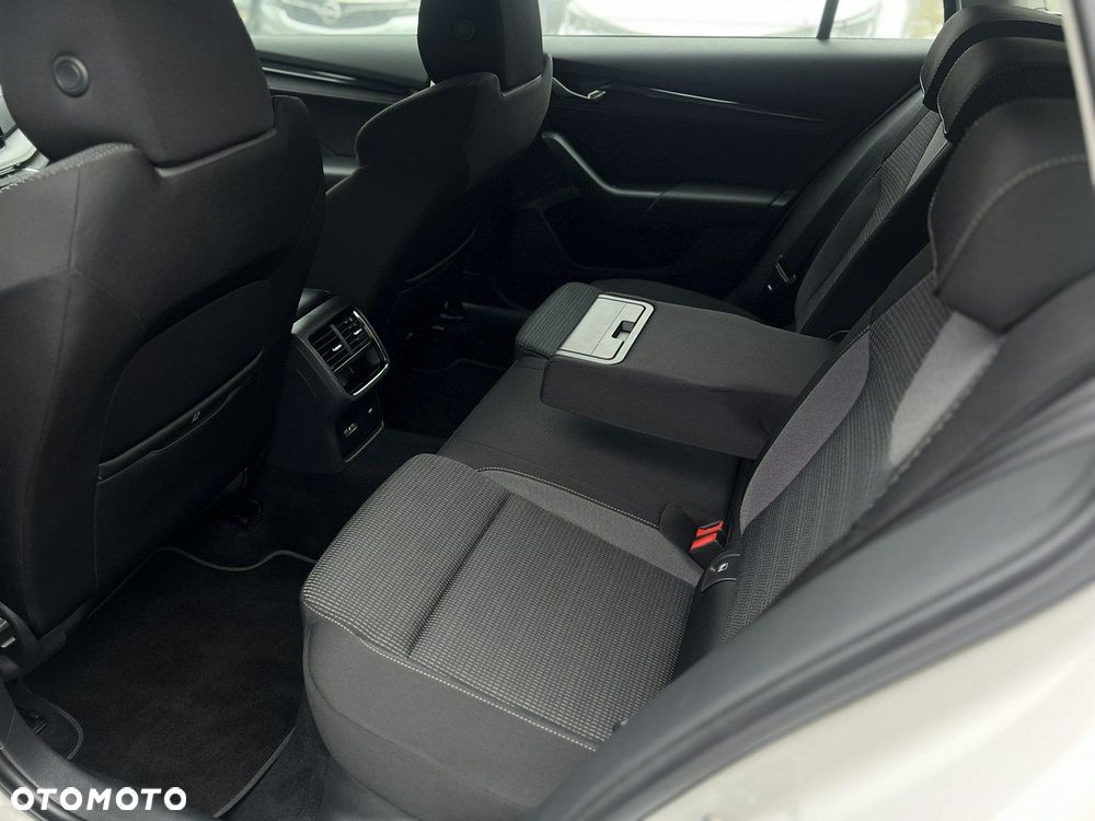 Skoda Octavia 2.0 TDI Ambition - 37