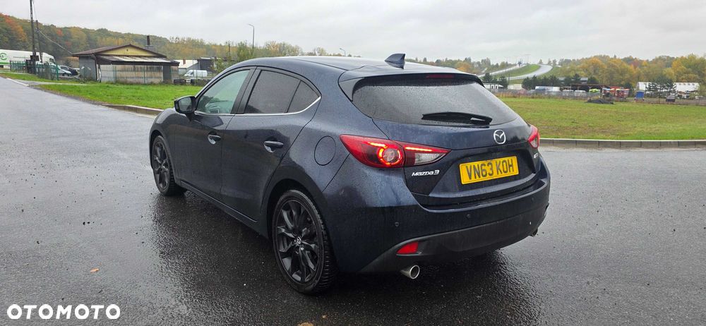 Mazda 3 - 4