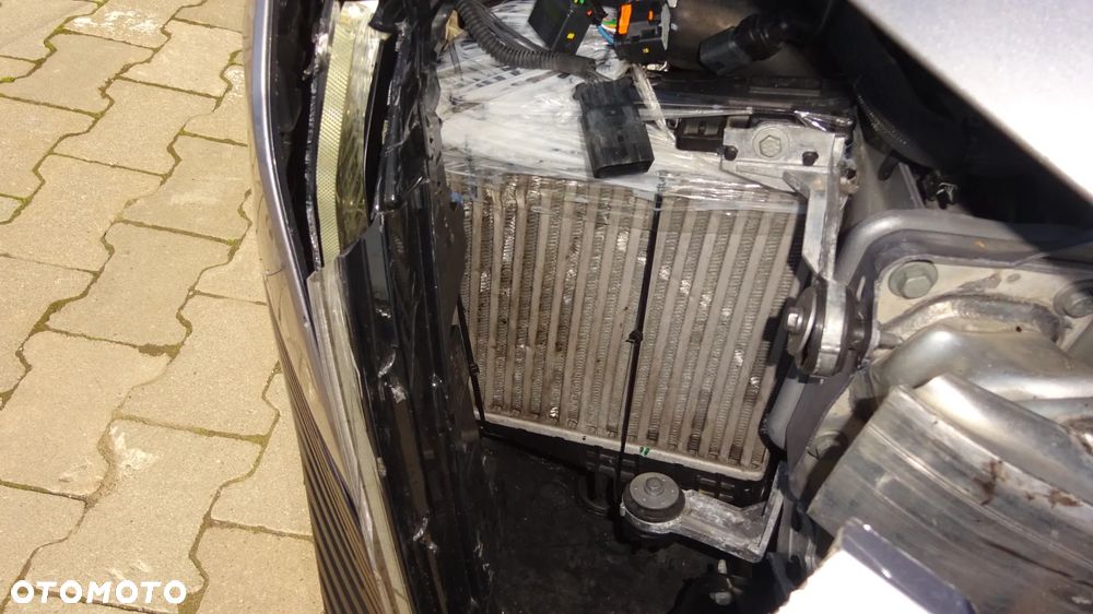 Peugeot 308 1.6 Hybrid PHEV Allure E-DCS7 - 22