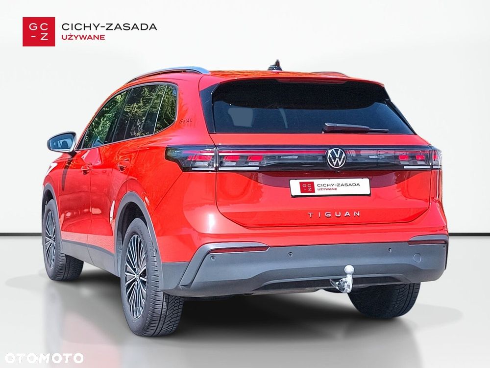 Volkswagen Tiguan - 4