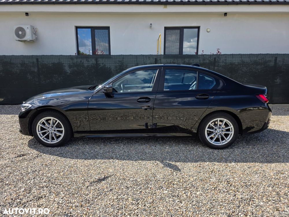 BMW Seria 3 2021 photo 2