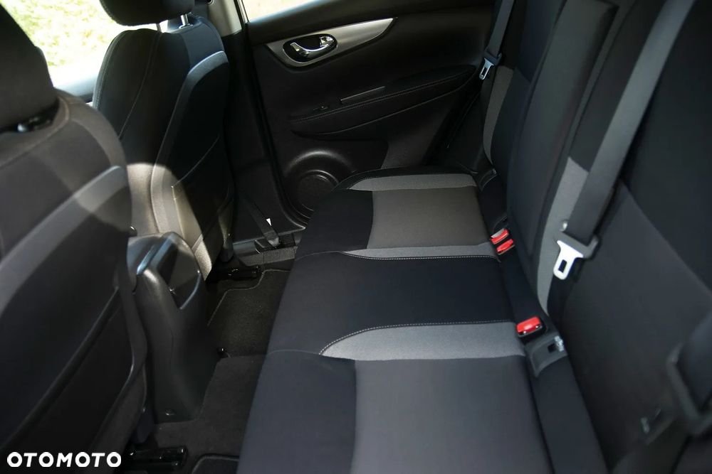 Nissan Qashqai 1.6 DIG-T TEKNA+ - 25