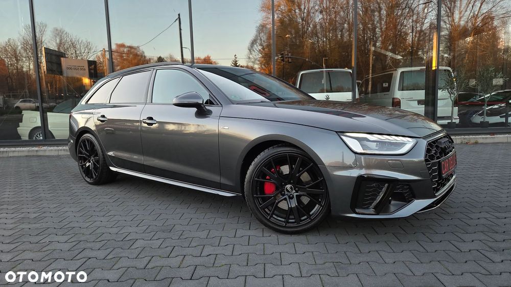 Audi A4 Avant 45 TFSI quattro S tronic - 32