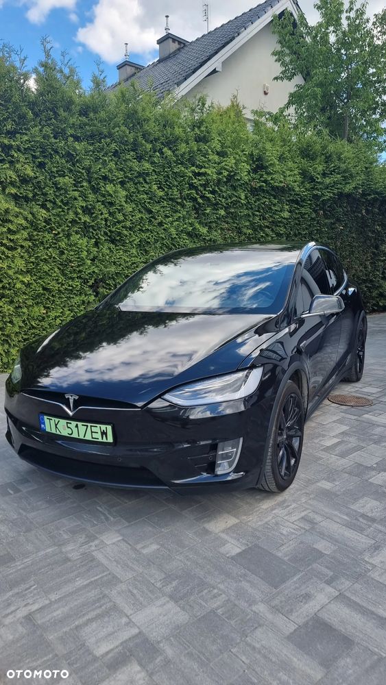 Tesla Model X - 2
