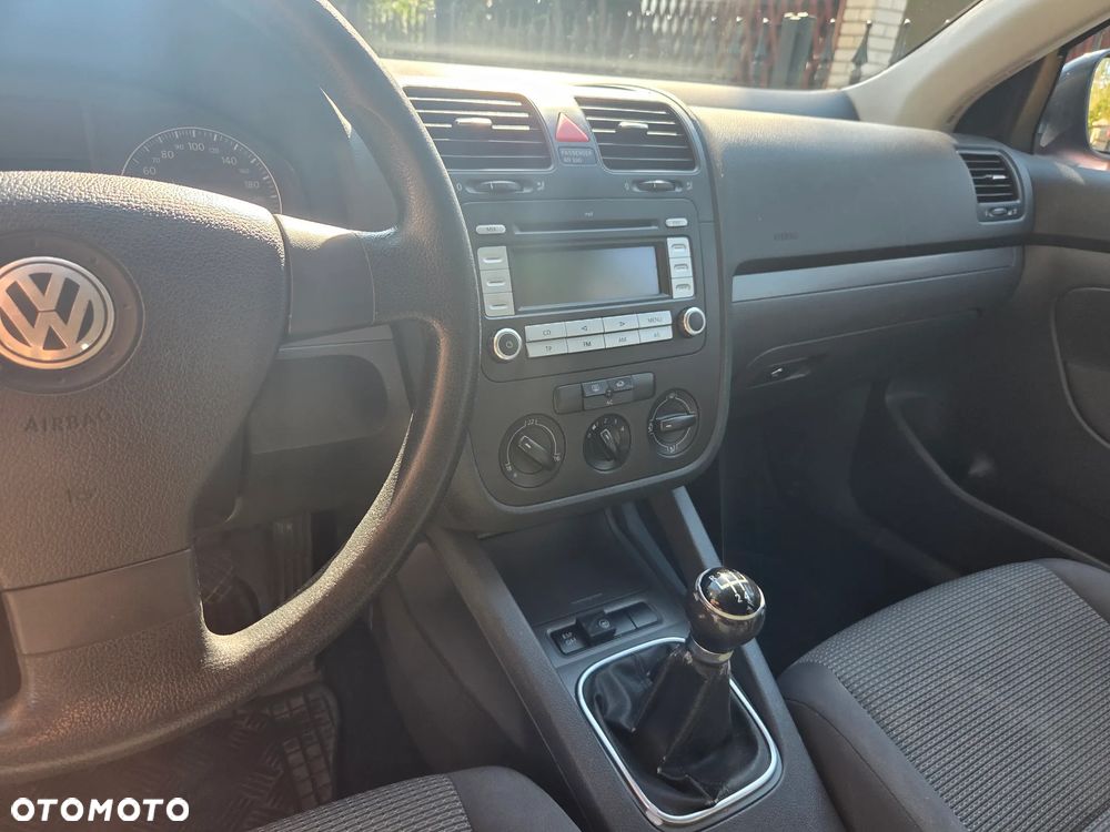 Volkswagen Golf 1.6 Trendline - 27