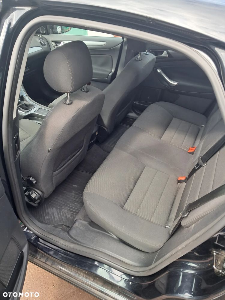 Ford Mondeo 1.6 T Titanium - 18