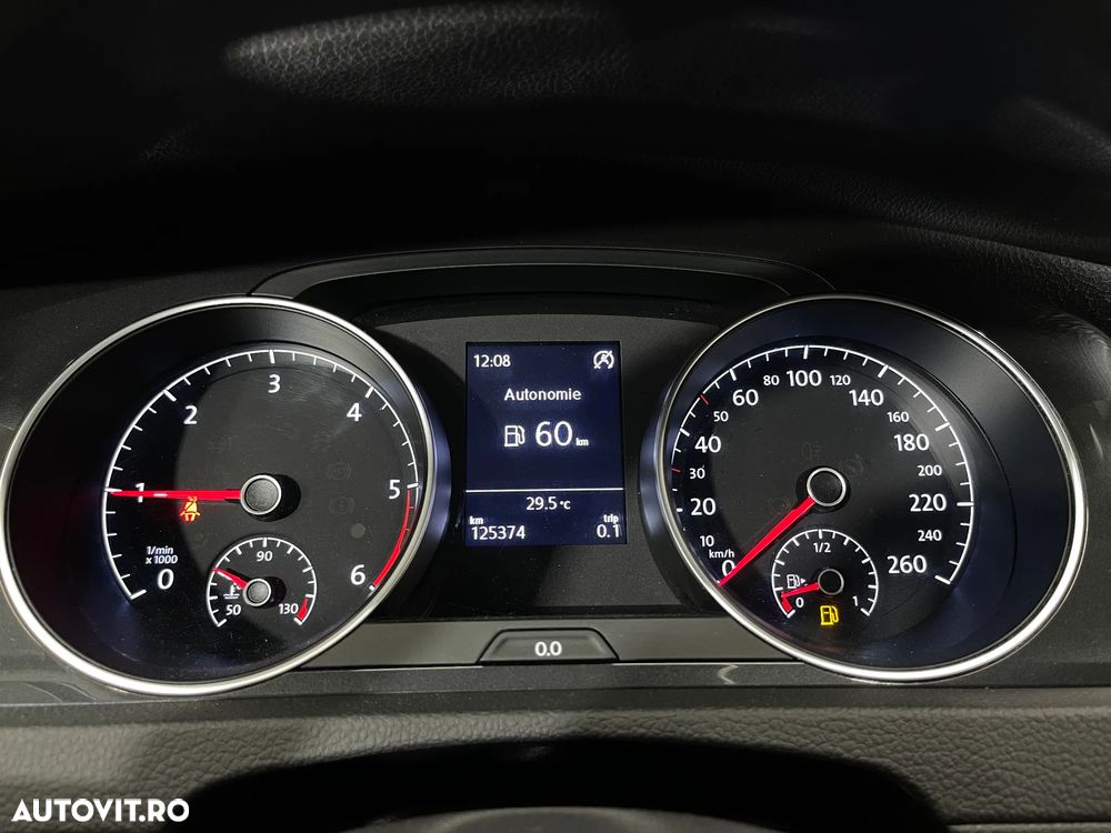 Volkswagen Golf 1.6 TDI Trendline - 23