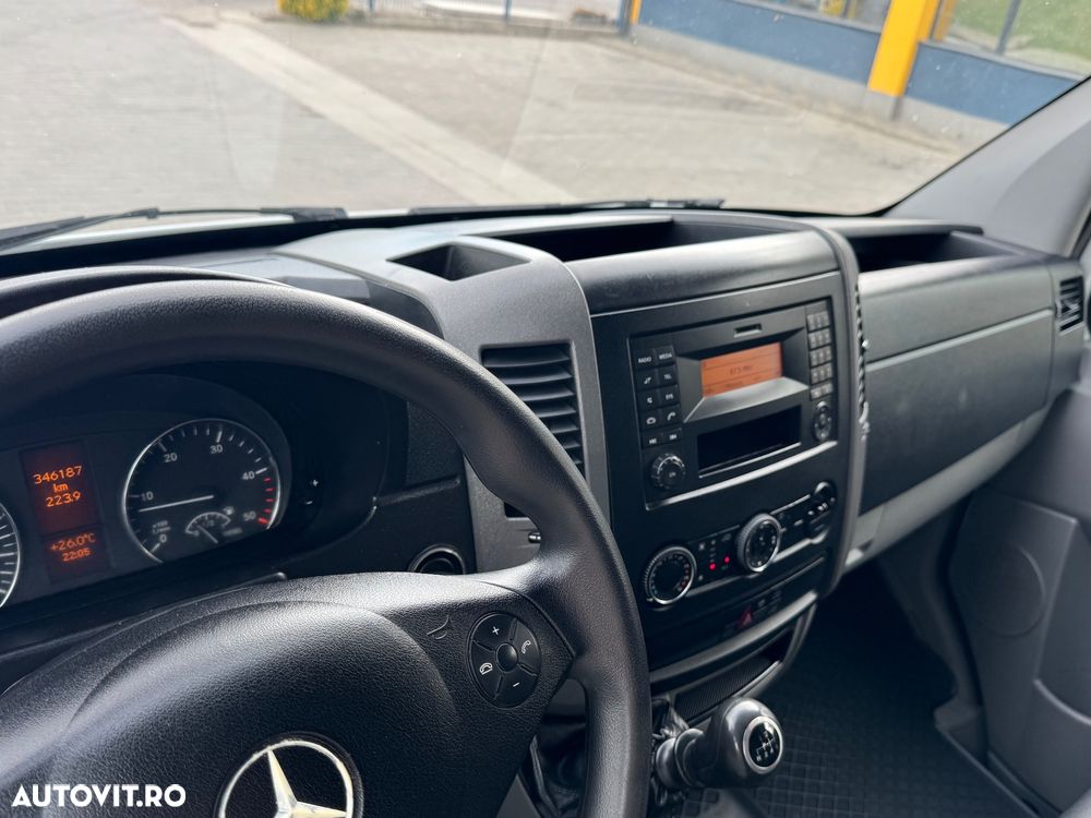 Mercedes-Benz Sprinter - 7
