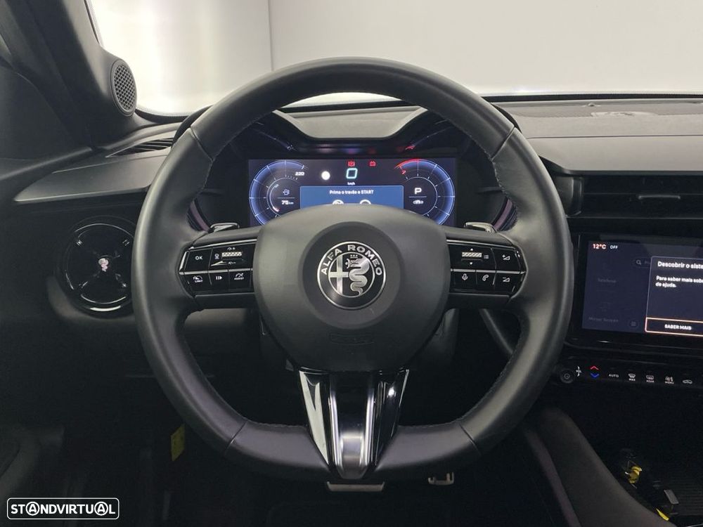 Alfa Romeo Junior 1.2 eDCT6 - 14