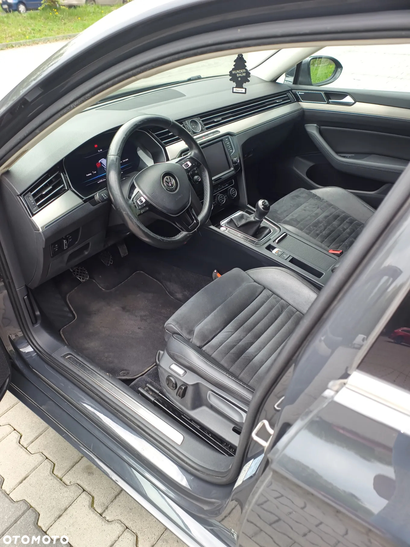 Volkswagen Passat - 3