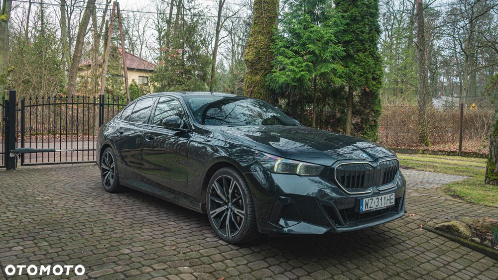 BMW Seria 5 520d xDrive mHEV M Sport - 3