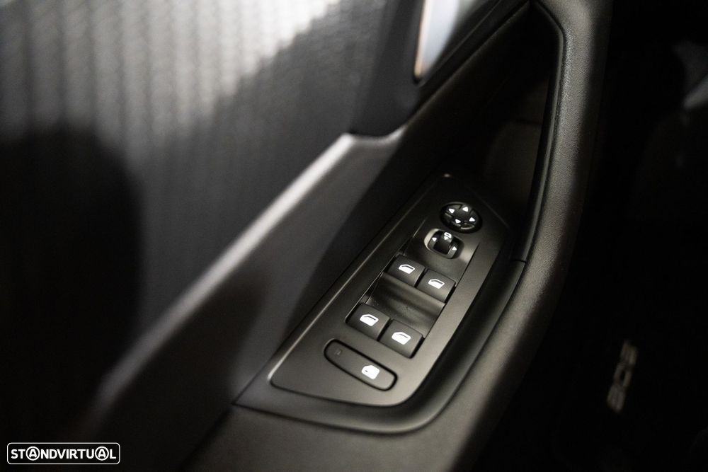 Peugeot 508 SW 1.6 Hybrid Allure e-EAT8 - 22