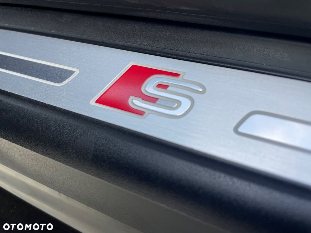 Audi Q8 SUV TFSI quattro 250 kW tiptronic S line business - 28