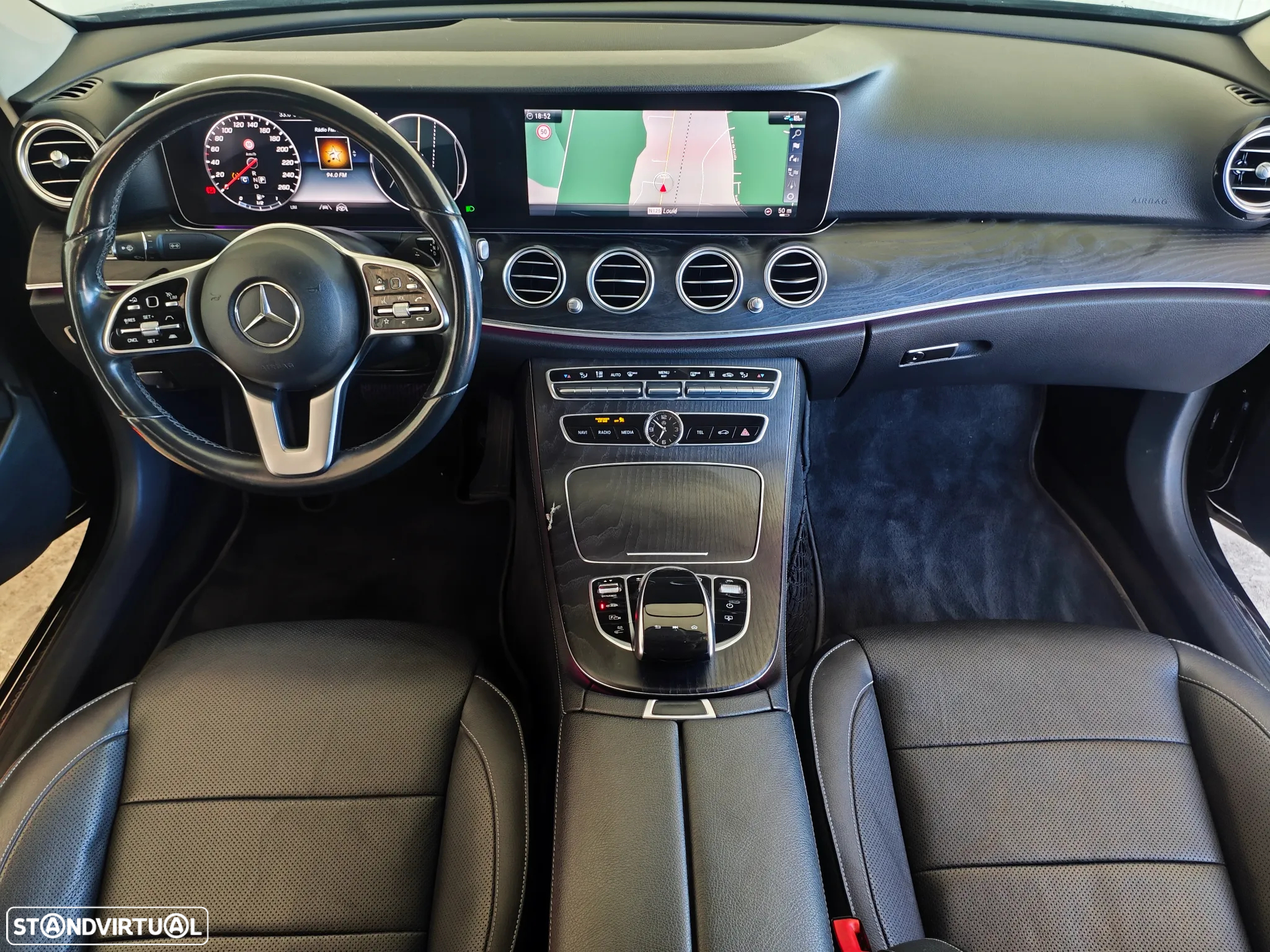 Mercedes-Benz E 300 de AMG Line - 38