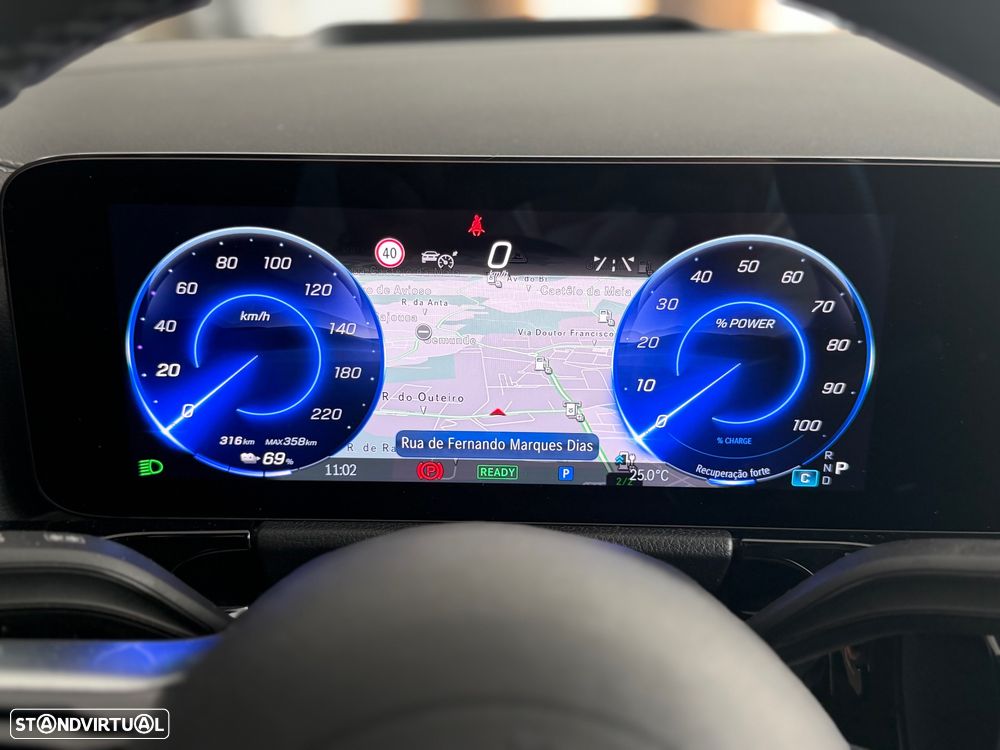 Mercedes-Benz EQA 250+ AMG Line - 30