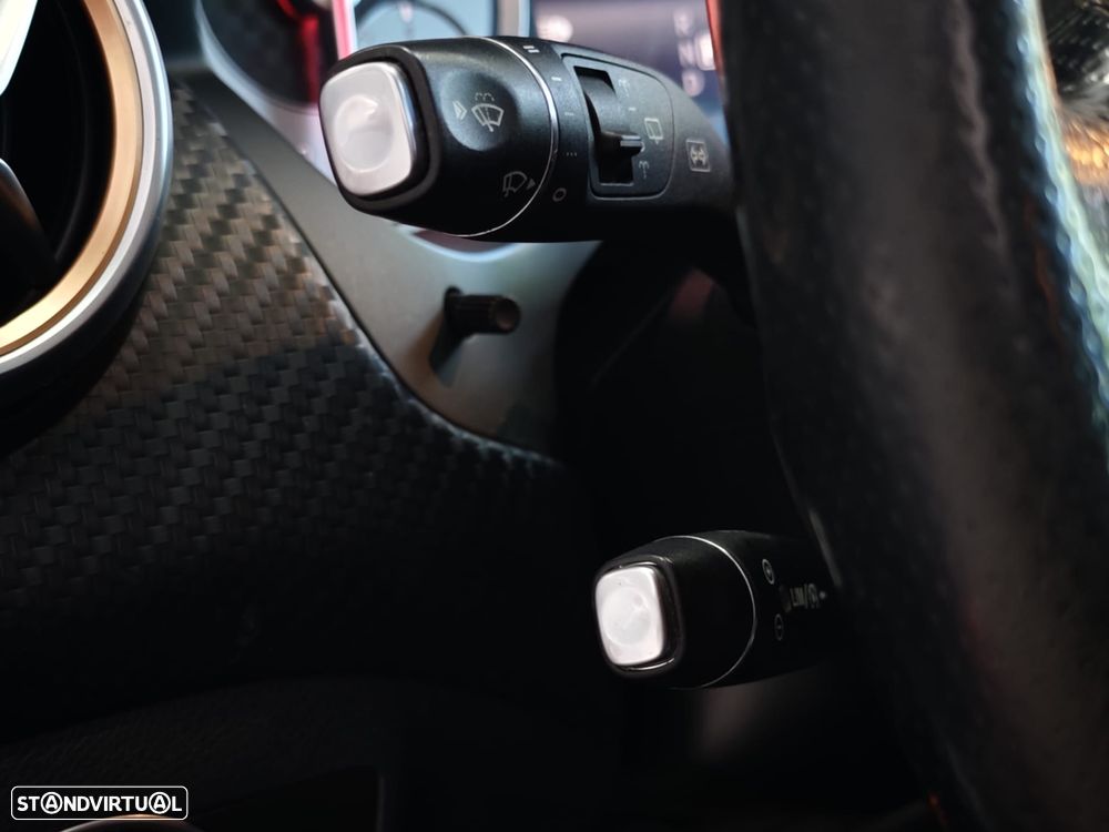 Mercedes-Benz A 200 CDI 7G-DCT AMG Line - 29