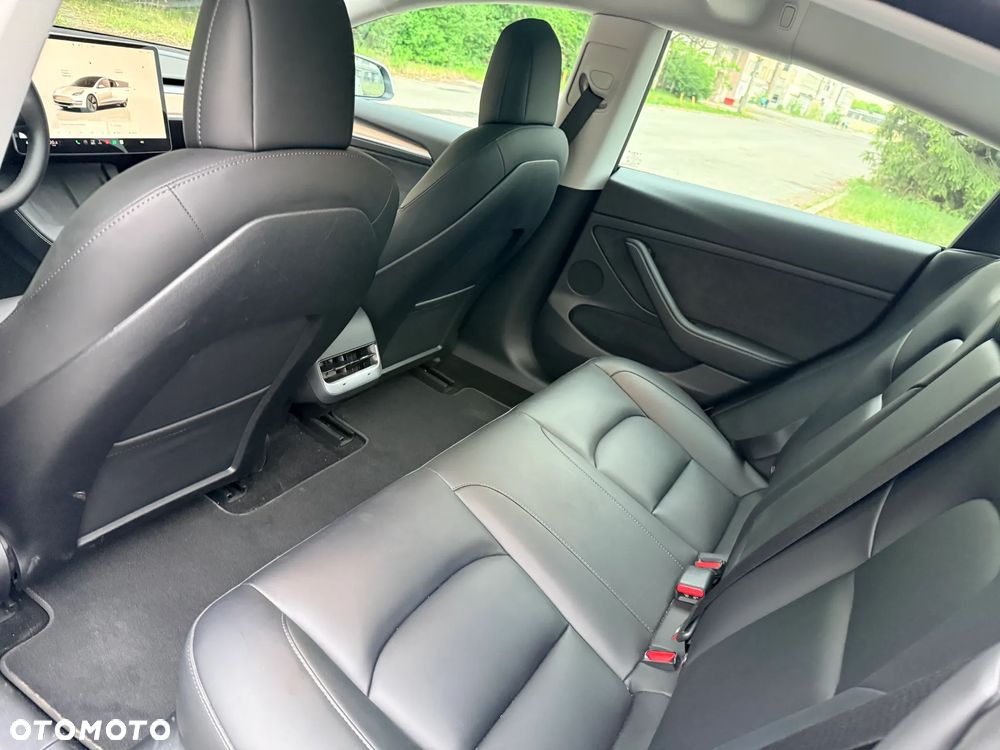 Tesla Model 3 RWD Premium - 19