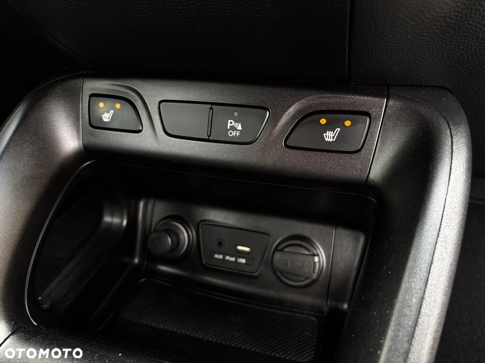 Hyundai ix35 1.6 2WD Fifa World Cup Edition - 37