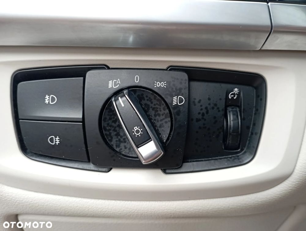 BMW X5 xDrive25d - 27