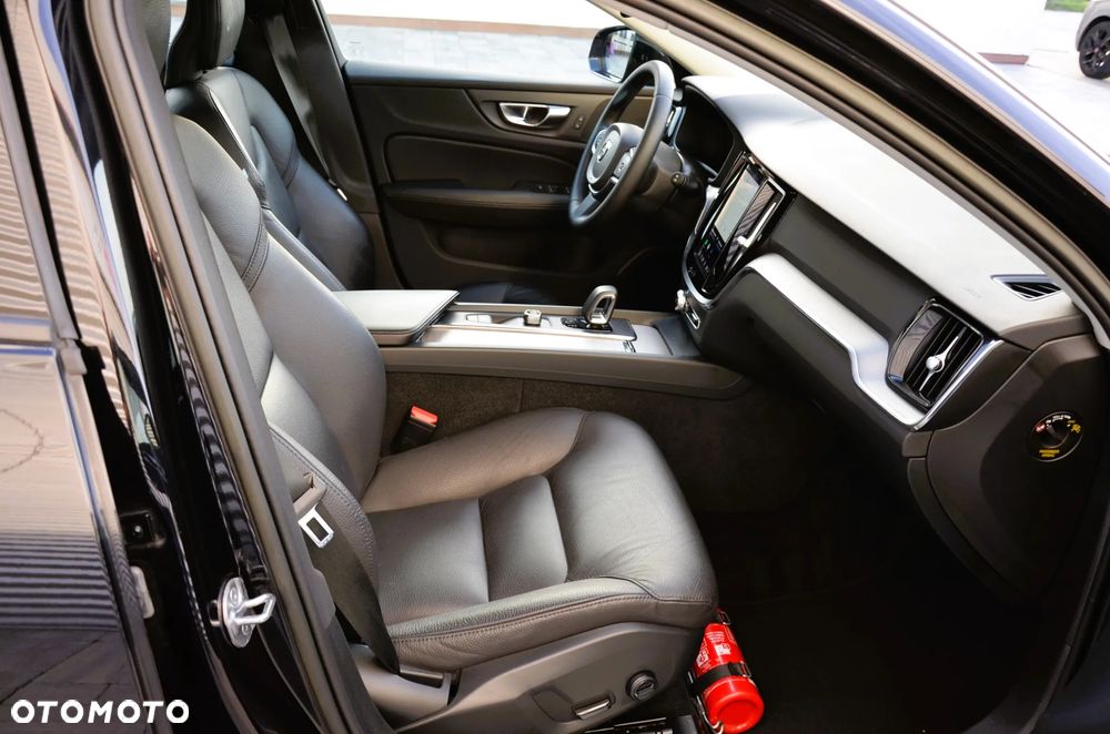 Volvo V60 B4 D Geartronic Momentum Pro - 22