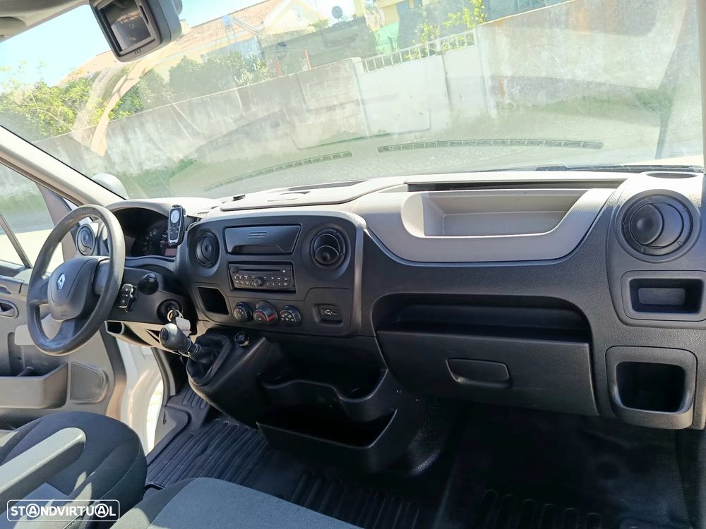 Renault Master 2.3 dci L3h2 hka 3.5 t - 17